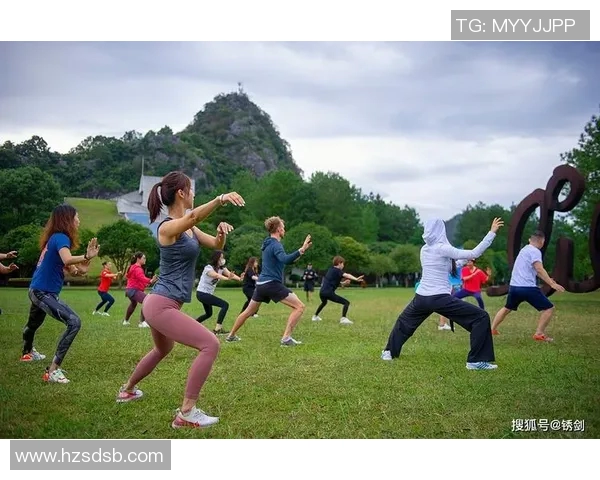 西安攀岩队的灵活性探秘与训练技巧分享